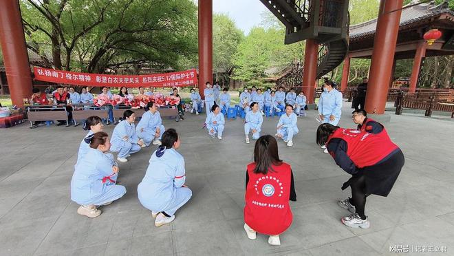 致敬白衣天使凝聚社会温情pg电子中国沈阳爱心企业(图5)