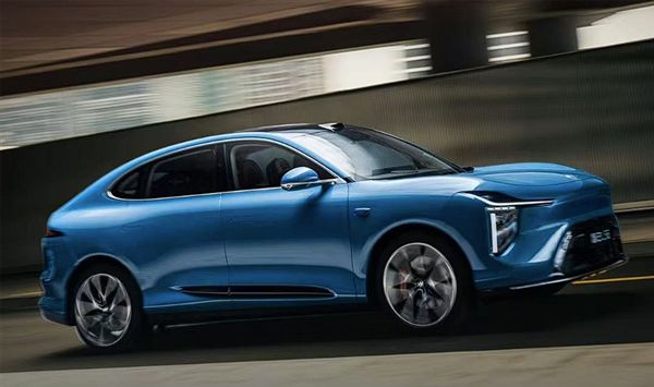 王兴兴：用遥控追求极致速度；蔡浩宇AI游戏上架2719元｜极客早知道pg电子中文模拟器Sam Altman：AI存在泡沫；宇树机器人夺金(图2)