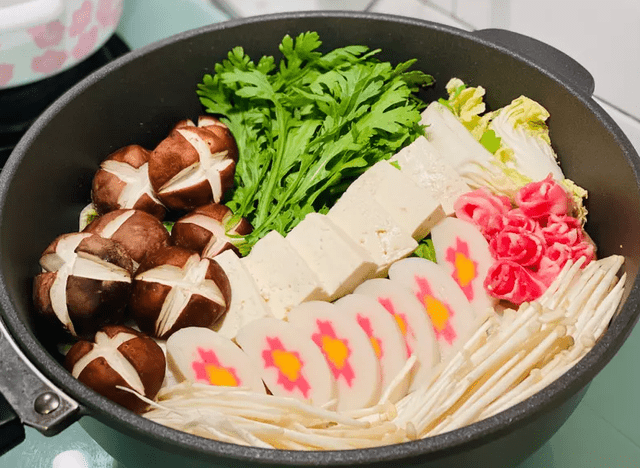 叔教你酱汁调法只需几样食材比卖的好吃pg电子试玩平台日式寿喜锅轻松做大(图7)